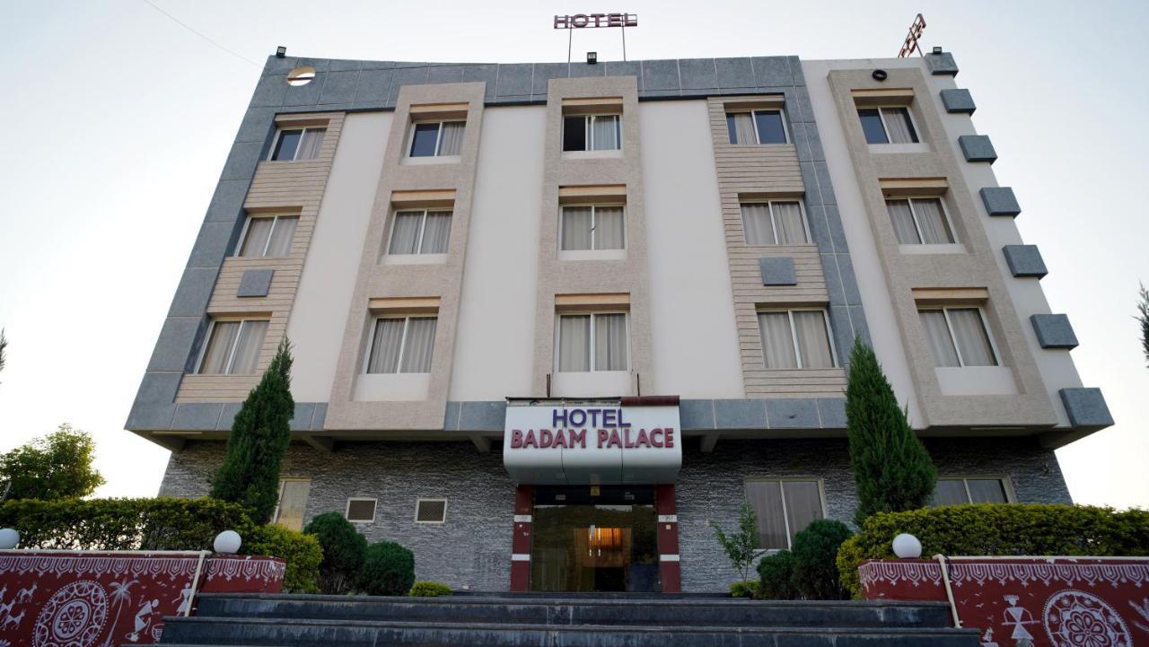 Hotel Badam Palace Udaipur Extérieur photo