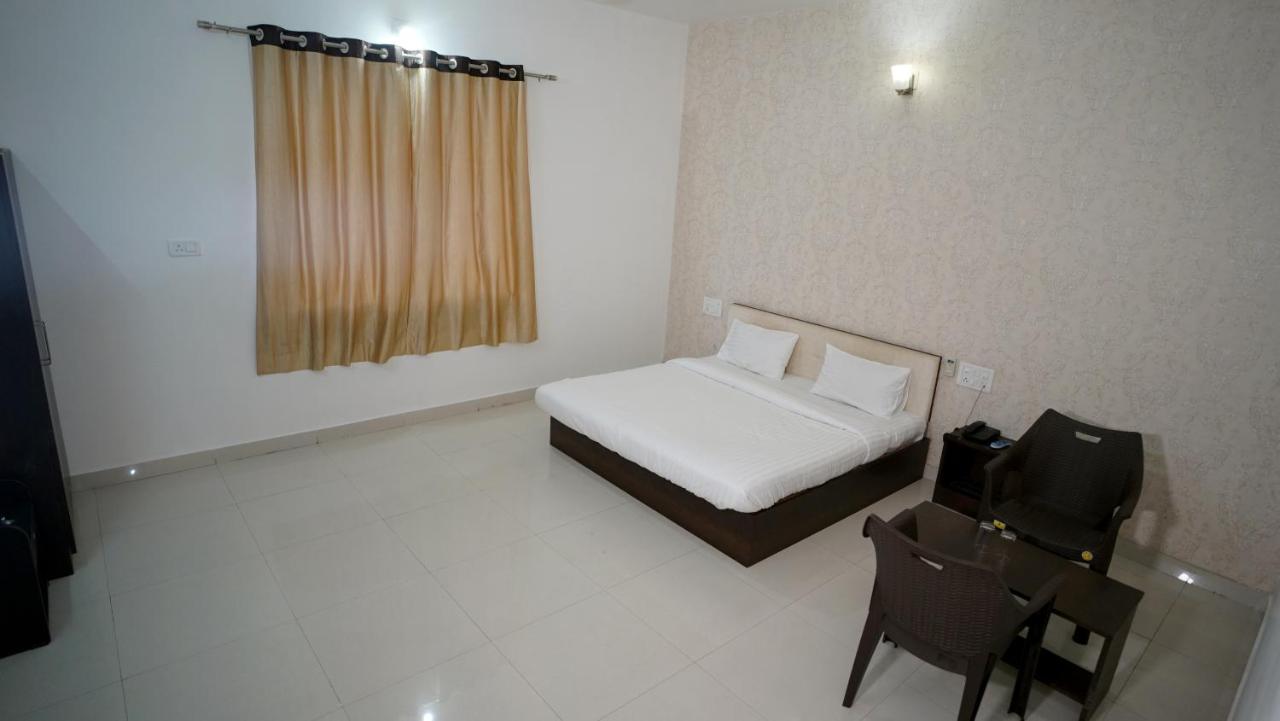 Hotel Badam Palace Udaipur Extérieur photo